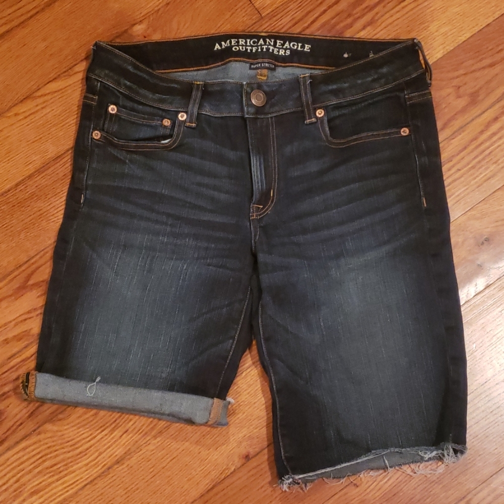 American Eagle Bermuda shorts